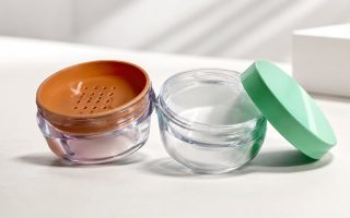 Pote acrílico com tampa: proteção e valor à marca